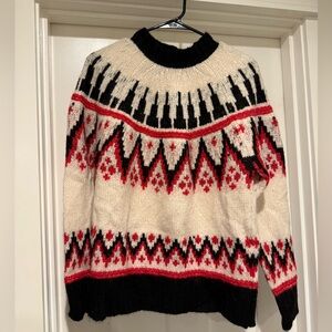 Cozy Knit Sweater with Geometric Pattern